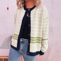 Retro Rhombus Contrast Color Round Neck Long-sleeved Knitted Sweater