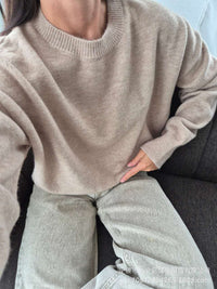 Relaxed Laid-back Short Knit Long-sleeve Crewneck Pullover