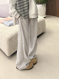 Comfortable Fleece-Lined Striped Jogger Pants