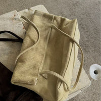 Relaxed Commuter Suede-fleece Bag With A Large Capacity