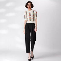 Exquisite Flowers Embroidered Knitted Top