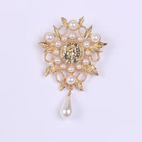 Design Court Retro Baroque Style Coat Brooch