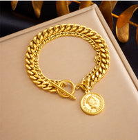 Fashionable Heart Pendant Bracelet Round Bracelet