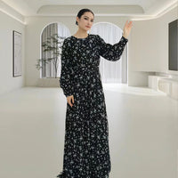 Crew-neck Floral-print Midi Dress With A Matching Belt For A Slimming Fit