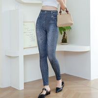 Seamless Printed Cropped Pants For Outerwear