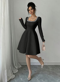 Square-neck Waist-cinched Black Long-sleeve Princess Dress