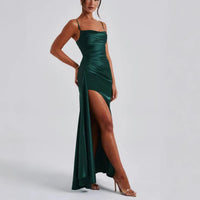 Strapless Elegant Figure-hugging Dress Exposing The Legs