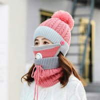 Warm knitted hat for cycling