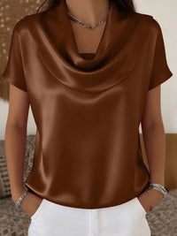 A Versatile Casual Shirt That Pairs Effortlessly With Any Look
