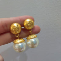 Simple Classy And All-matching Chinese Style Totem Ear Clip