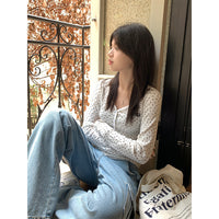 Women's Long-sleeved T-shirt Slim-fit V-neck Floral Bottoming Shirt