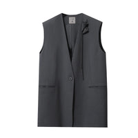 Commuter-Style Handmade 3D Calla Lily Embellished Shoulder-Padded Waistcoat