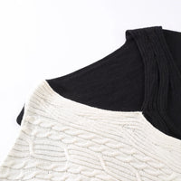 Plus Size Women's Black And White Contrast Color V-neck Long-sleeve Knitwear Top