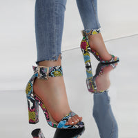 Women's Open Toe Hollow Fashion Pattern Thick High Heel Sandals