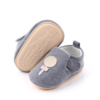 Anti Slip Cartoon Fashionable Baby Rubber Soled Shoes