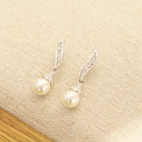 Classic Elegant Graceful Gold-plated Two-color Artificial Pearl Earrings