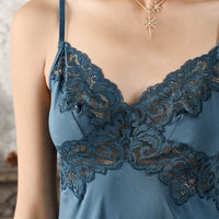 Lace deep V backless nightdress
