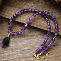 Elegant And Sophisticated Natural Stone Necklace For Women