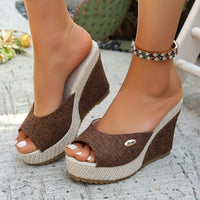 Women's Black Wedge Sandals With Buckle Details, Stylish And Generous