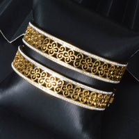 Hollowed-out Patterned Curved Bracelet With Diamonds