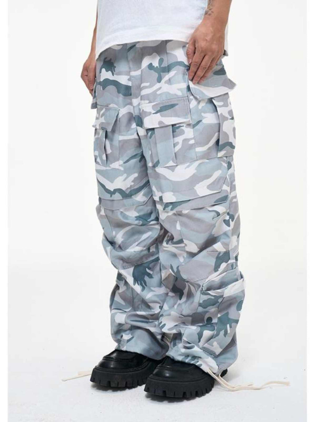 Multi-Pocket Workwear Camouflage Casual Loose Fashion Brand Wide Leg Paratrooper Pants Men