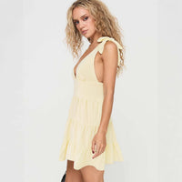 French Retro Style Yellow V-Neck Lace-Up Sleeveless Dress Holiday-Ready Skirt For Shorter Frames