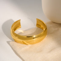 Women's Fashion Titanium Steel Fine Polished Surface Bracelet