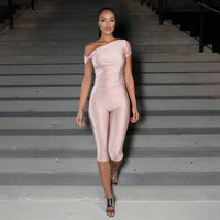 High-waisted Body-hugging Cropped Pants Set With A Top
