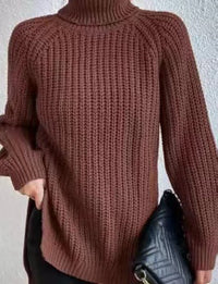 Comfortable Womens Top With A High Fold-over Collar
