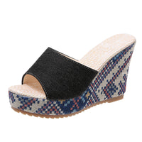 Fashionable Outdoor Open-Toe Wedge Sandals With Wide Strap For Women