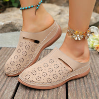 Hollow-out Thick-soled Vintage-style Women's Slippers