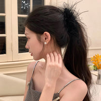 Elegant Sophisticated Bun-style Ponytail Clip For The Back Of The Head