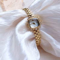 Womens Niche Vintage Thin-chain Watch