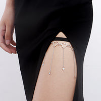 Europe And The United States Cross-border Street Photography Metal Love Thigh Chain