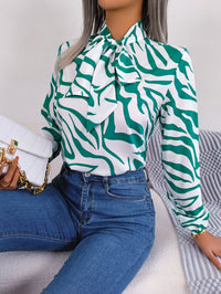 Elegant Contrasting-Color Striped Top For Women