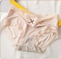 Japanese Girl''s Lace Underpants Sexy And Breathable Ice Silk Traceless Triangle Underpants