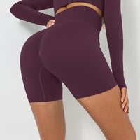 Seamless Knitted Solid Peach Hip Shorts In Europe And America
