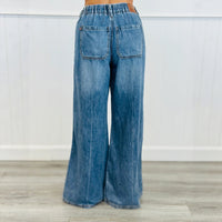 Retro High-waisted Slightly Flared Jeans With A Stretchy Waistband