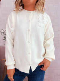 Knitted Button Three-dimensional Flower Decorative Knitted Sweater