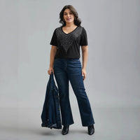 Fashion Slim-fit Casual Comfortable Versatile Black V-neck Diamond-encrusted T-shirt