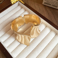Wide Irregular Versatile Niche And Bold-designed Bracelet
