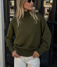 Simple And Casual Solid-color Pullover Knit Sweater