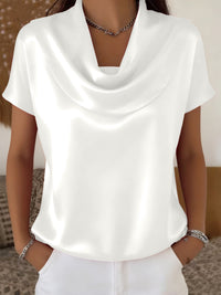 A Versatile Casual Shirt That Pairs Effortlessly With Any Look