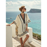 Loose-fitting Plus-size Dress With Three-quarter-length Sleeves