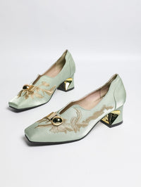 2026 Spring New Women's Chunky Heel Pumps, Versatile Square Toe Deep-V Loafers, New Chinese Style Embroidered High Heels
