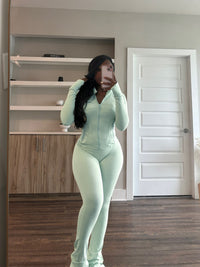 Womens Sporty-casual Sexy Tight-fitting Long-sleeve Flared Two-piece Set