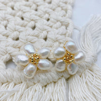 Irregular-shaped Freshwater Baroque Pearl Petal Earrings