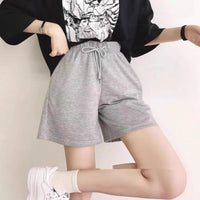 Women's High-waisted Shorts That Flatter The Figure And Are Versatile
