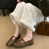 Vintage Flat-heeled Slingback Shoes With A T-strap Buckle