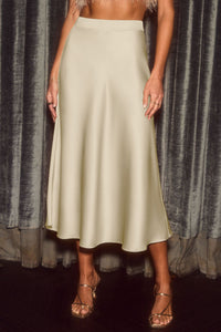 Lady A Solid Color Satin Springsummer New Fashion Slim-fit Skirt